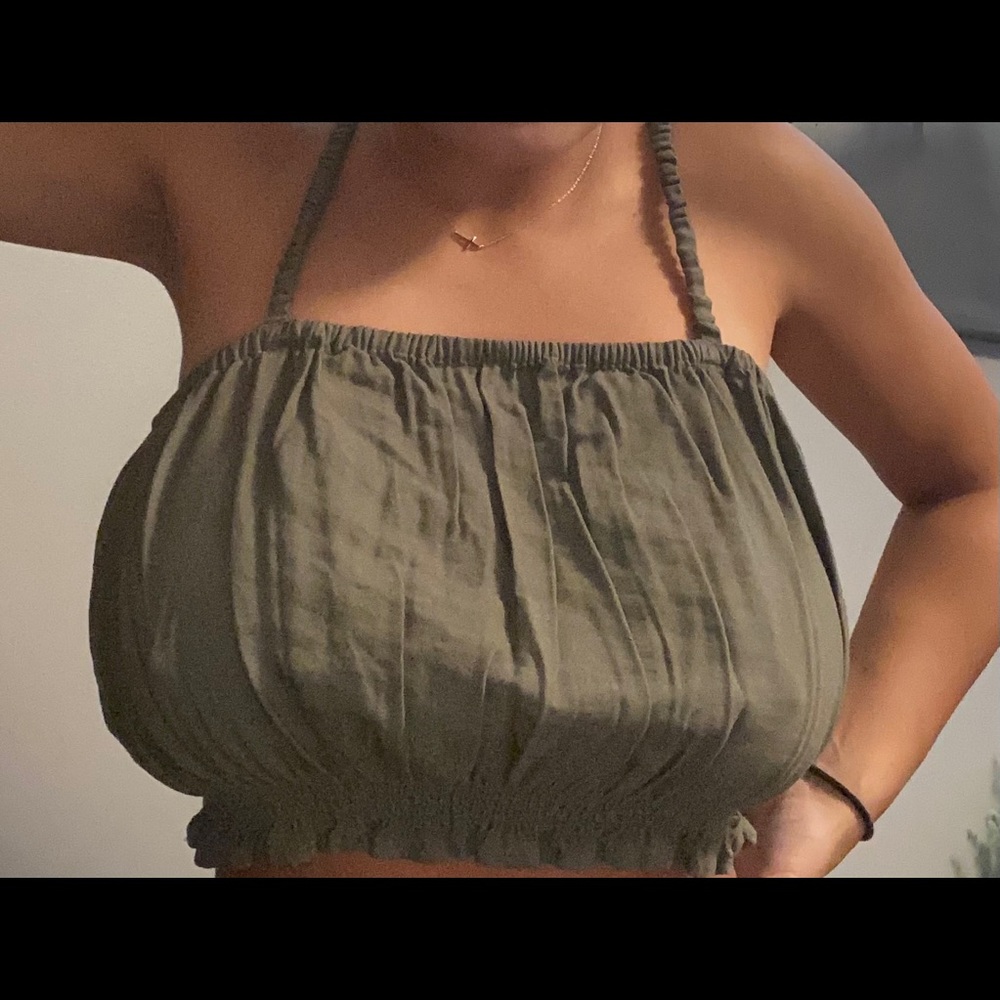 American Eagle Green Cropped Tank